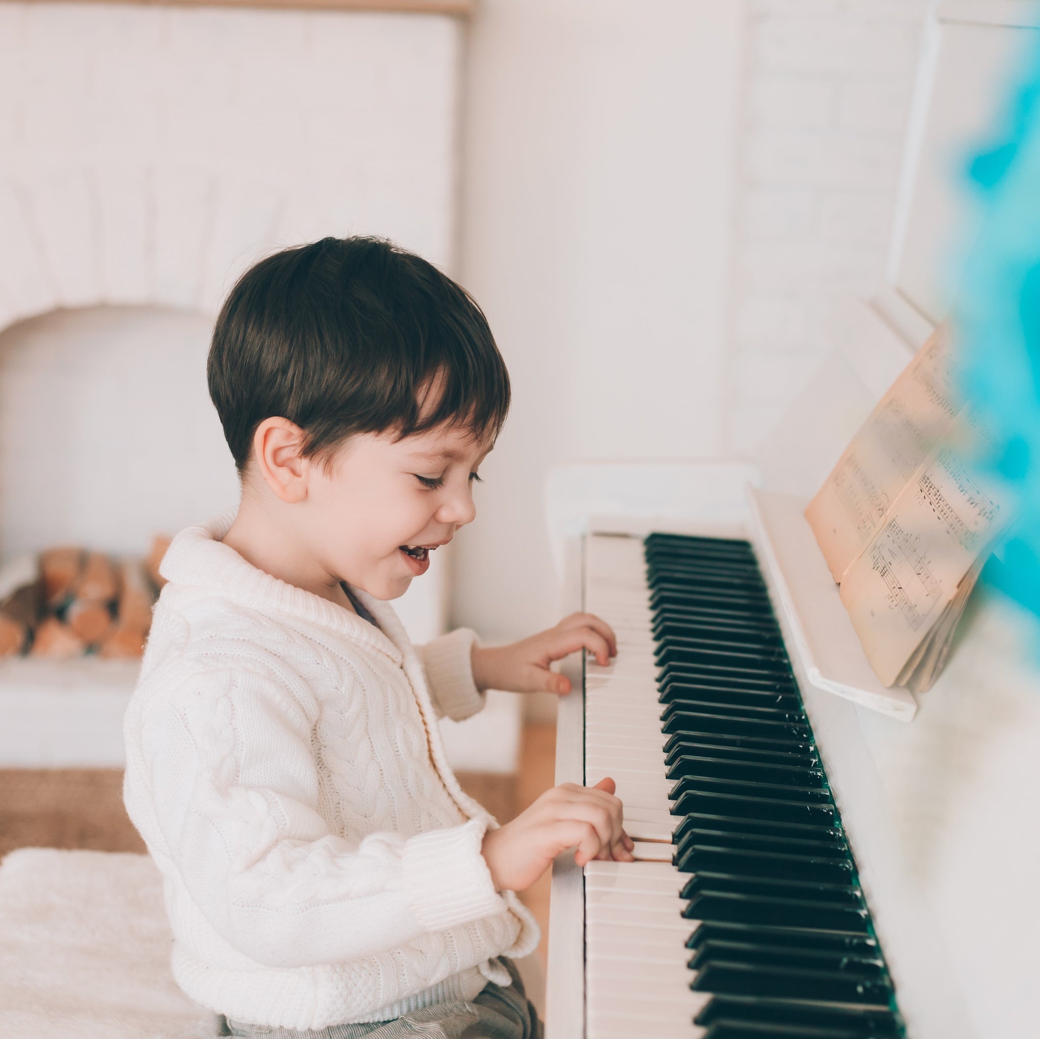 Cách luyện tập thang âm và Arpeggio hiệu quả nhất 11 4 BENEFITS OF TEACHING YOUR CHILD TO PLAY THE PIANO by Northwest Pianos