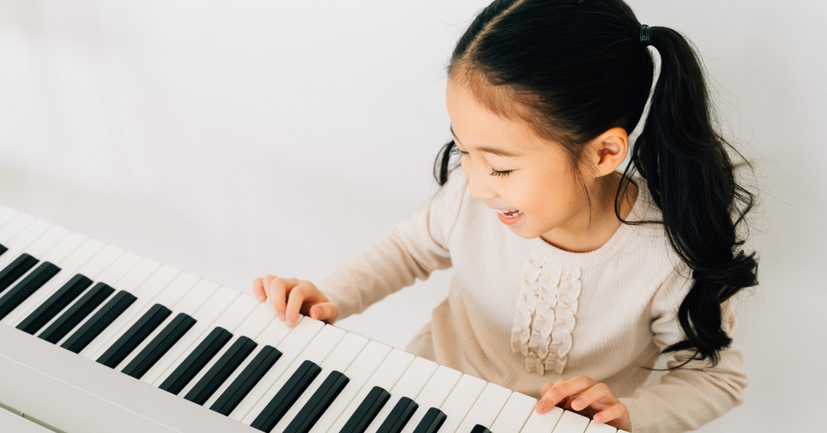 Hướng dẫn cách sử dụng Pedal Piano chuẩn kỹ thuật 10 Why the Piano is the Perfect First Instrument for Your Child | Bach to Rock